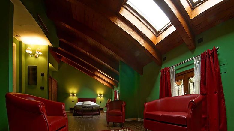 <b>Agriturismo La Malaspina Suite</b>. Images powered by <a href="https://iceportal.shijigroup.com/" title="IcePortal" target="_blank">IcePortal</a>.