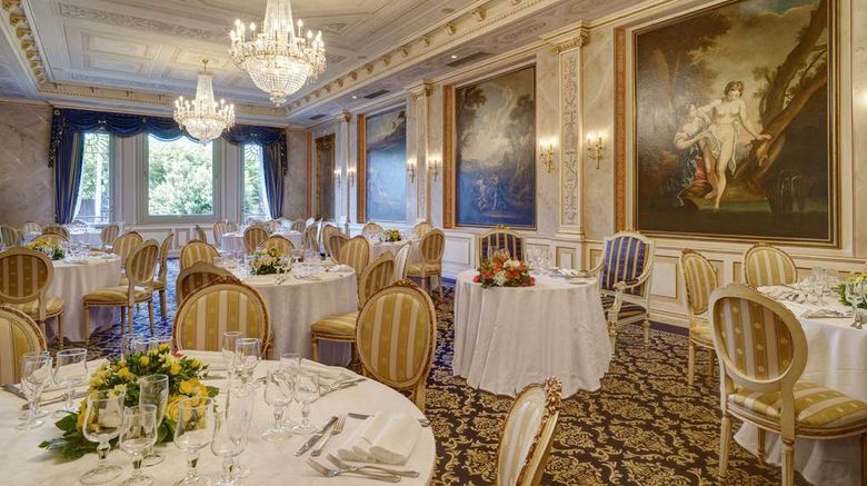 <b>Palace Hotel Restaurant</b>. Images powered by <a href="https://iceportal.shijigroup.com/" title="IcePortal" target="_blank">IcePortal</a>.