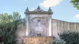 Occidental Aurelia Exterior