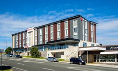 Ramada Suites Albany, Auckland