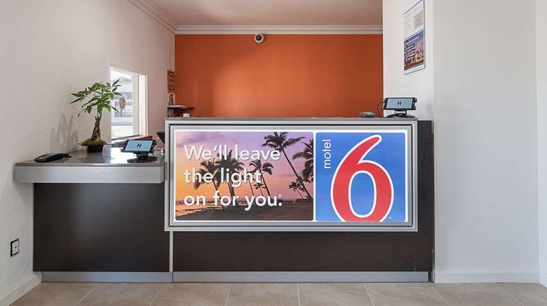 <b>Motel 6 Lomita Lobby</b>. Images powered by <a href="https://iceportal.shijigroup.com/" title="IcePortal" target="_blank">IcePortal</a>.