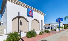 Motel 6 Lomita
