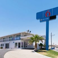 Motel 6 Barstow, CA - Route 66