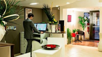 Hotel Le Pere Leon