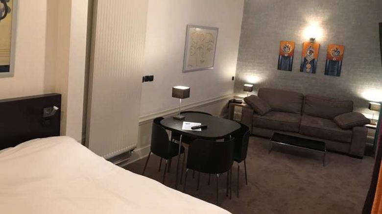 <b>Hotel de Paris, Lyon Room</b>. Images powered by <a href="https://iceportal.shijigroup.com/" title="IcePortal" target="_blank">IcePortal</a>.
