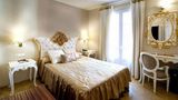 Adriano Hotel Room