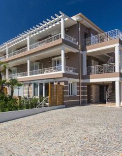 Villa Velvet