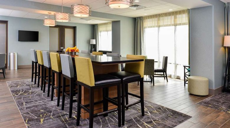 <b>Hampton Inn by Hilton Omaha Airport Restaurant</b>. Images powered by <a href="https://iceportal.shijigroup.com/" title="IcePortal" target="_blank">IcePortal</a>.
