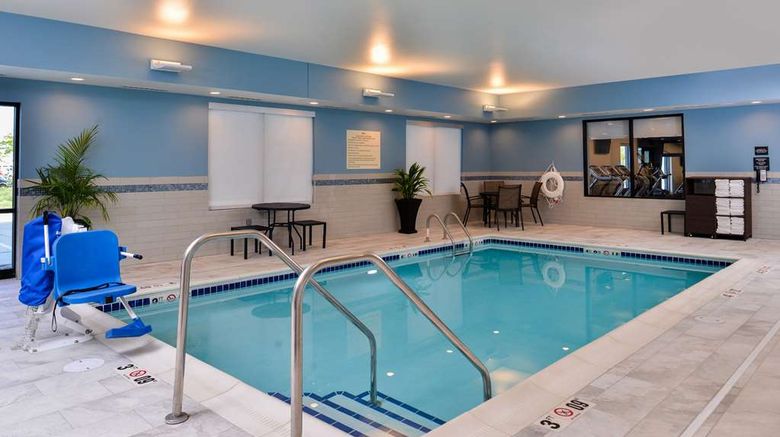 <b>Hampton Inn by Hilton Omaha Airport Pool</b>. Images powered by <a href="https://iceportal.shijigroup.com/" title="IcePortal" target="_blank">IcePortal</a>.