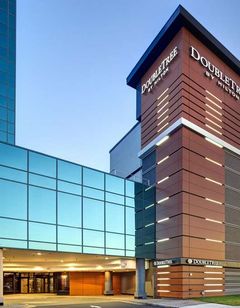 DoubleTree by Hilton Halifax Dartmouth