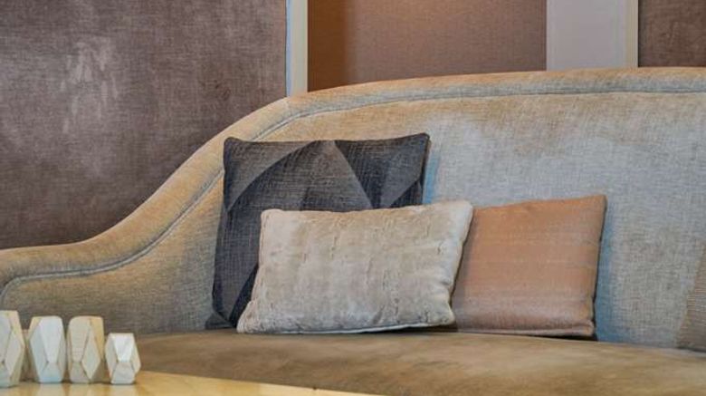 <b>The James NoMad Suite</b>. Images powered by <a href="https://iceportal.shijigroup.com/" title="IcePortal" target="_blank">IcePortal</a>.