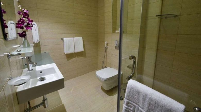 <b>Ramada Encore Kuwait Downtown Room</b>. Images powered by <a href="https://iceportal.shijigroup.com/" title="IcePortal" target="_blank">IcePortal</a>.