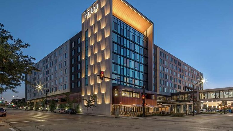 Hilton Des Moines Downtown Exterior. Images powered by <a href="https://iceportal.shijigroup.com" target="_blank" rel="noopener">Ice Portal</a>.