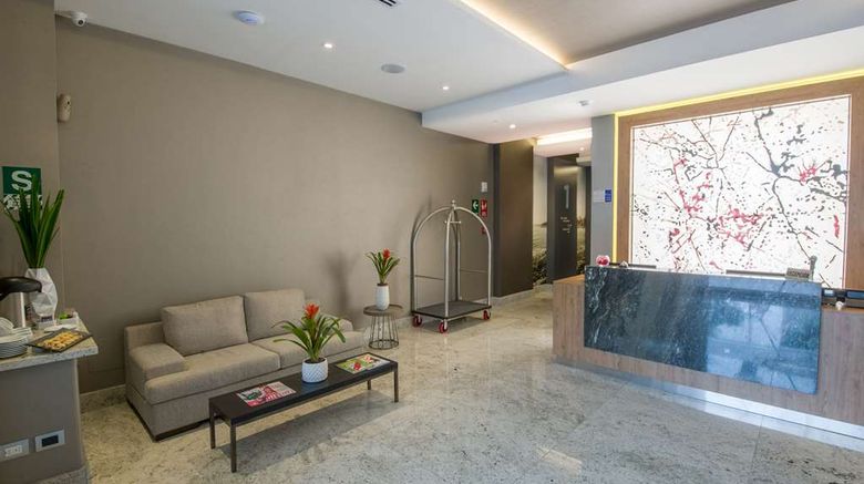 <b>Best Western Plus Urban Larco Hotel Lobby</b>. Images powered by <a href="https://iceportal.shijigroup.com/" title="IcePortal" target="_blank">IcePortal</a>.