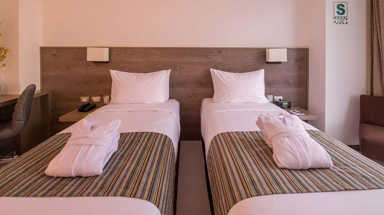 <b>Best Western Plus Urban Larco Hotel Suite</b>. Images powered by <a href="https://iceportal.shijigroup.com/" title="IcePortal" target="_blank">IcePortal</a>.