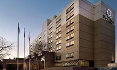 DoubleTree by Hilton St Paul East