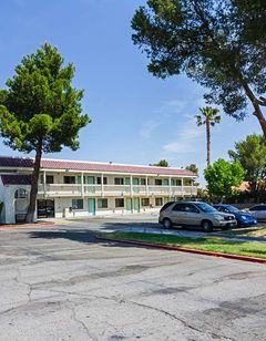 Motel 6 Barstow