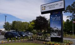 Commodore Airport Hotel