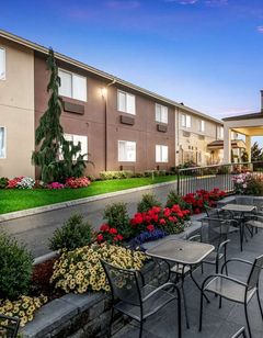 Red Lion Inn and Suites Sequim