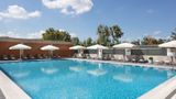 <b>Hilton Istanbul Bakirkoy Pool</b>. Images powered by <a href="https://iceportal.shijigroup.com/" title="IcePortal" target="_blank">IcePortal</a>.