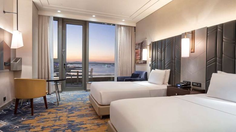 <b>Hilton Istanbul Bakirkoy Room</b>. Images powered by <a href="https://iceportal.shijigroup.com/" title="IcePortal" target="_blank">IcePortal</a>.