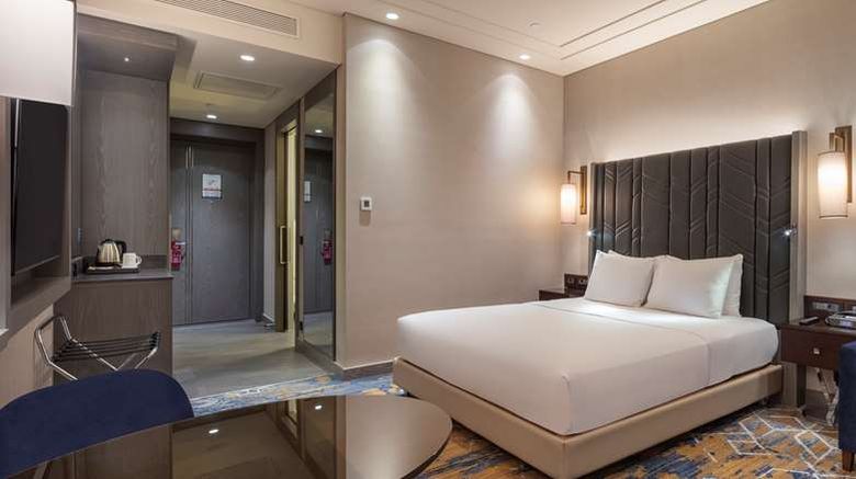 <b>Hilton Istanbul Bakirkoy Room</b>. Images powered by <a href="https://iceportal.shijigroup.com/" title="IcePortal" target="_blank">IcePortal</a>.