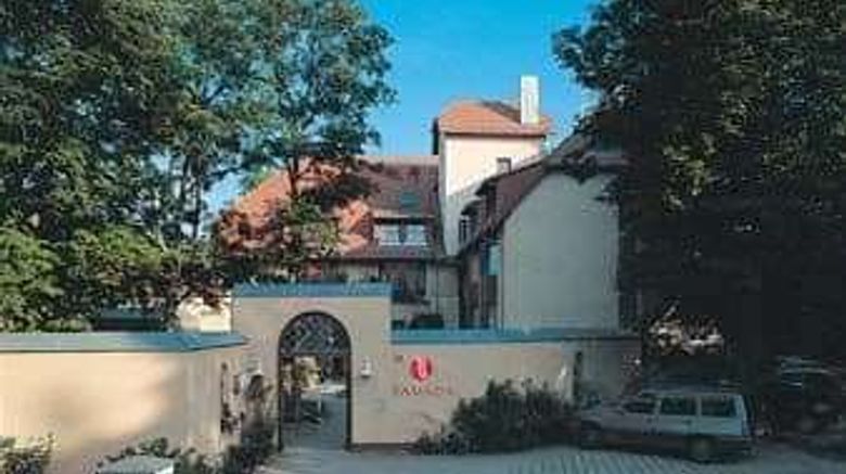 <b>H Plus Hotel Nuernberg Exterior</b>. Images powered by <a href="https://iceportal.shijigroup.com/" title="IcePortal" target="_blank">IcePortal</a>.