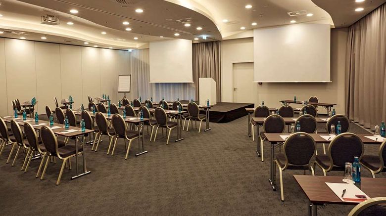 <b>Hyperion Hotel Hamburg Meeting</b>. Images powered by <a href="https://iceportal.shijigroup.com/" title="IcePortal" target="_blank">IcePortal</a>.
