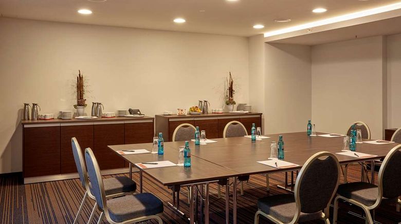 <b>Hyperion Hotel Hamburg Meeting</b>. Images powered by <a href="https://iceportal.shijigroup.com/" title="IcePortal" target="_blank">IcePortal</a>.