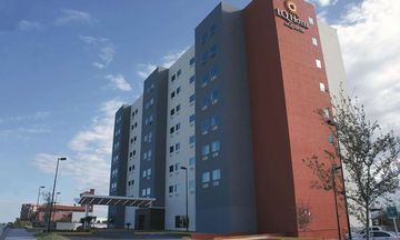 CHN Hotel Monterrey Aeropuerto