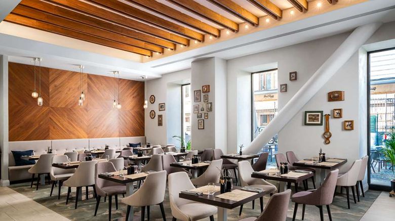 <b>Hilton Garden Inn Bucharest Old Town Restaurant</b>. Images powered by <a href="https://iceportal.shijigroup.com/" title="IcePortal" target="_blank">IcePortal</a>.
