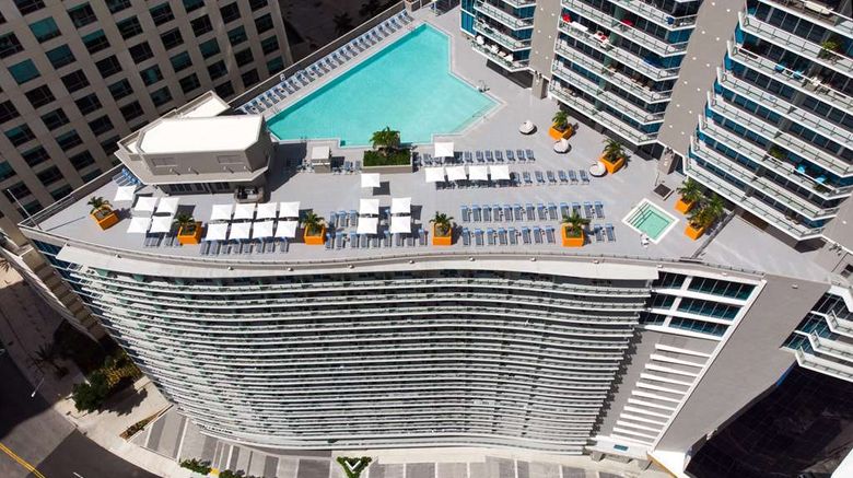 <b>Hyatt Centric Brickell Miami Pool</b>. Images powered by <a href="https://iceportal.shijigroup.com/" title="IcePortal" target="_blank">IcePortal</a>.