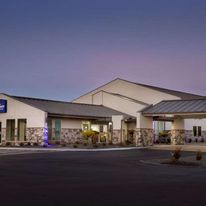 Baymont Inn & Suites Shawnee