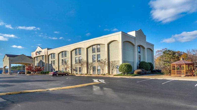 Comfort Inn Opelika - Auburn Exterior. Images powered by <a href="https://iceportal.shijigroup.com" target="_blank" rel="noopener">Ice Portal</a>.