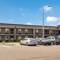 Clarion Inn & Suites Russellville