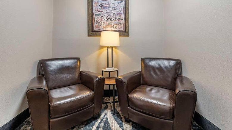 <b>Clarion Inn Kingman I-40 Route 66 Lobby</b>. Images powered by <a href="https://iceportal.shijigroup.com/" title="IcePortal" target="_blank">IcePortal</a>.