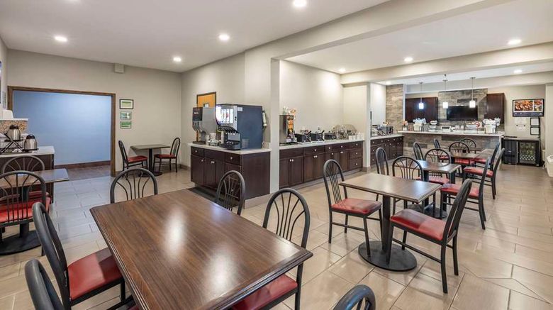 <b>Clarion Inn Kingman I-40 Route 66 Restaurant</b>. Images powered by <a href="https://iceportal.shijigroup.com/" title="IcePortal" target="_blank">IcePortal</a>.