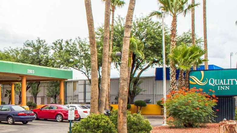 <b>Quality Inn Airport Exterior</b>. Images powered by <a href="https://iceportal.shijigroup.com/" title="IcePortal" target="_blank">IcePortal</a>.