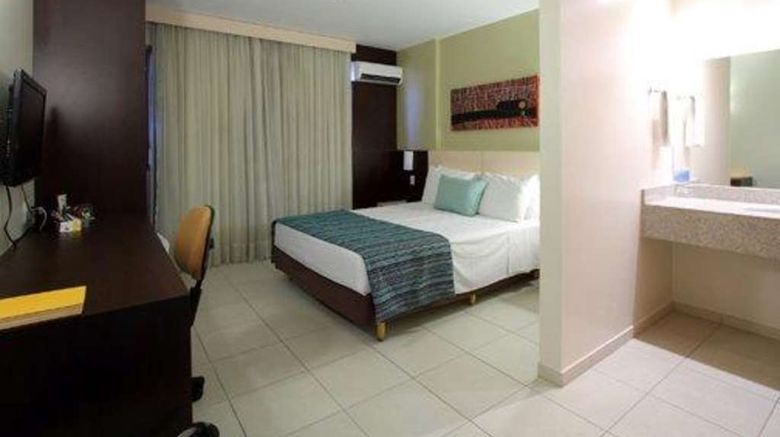 <b>Comfort Hotel Goiania Room</b>. Images powered by <a href="https://iceportal.shijigroup.com/" title="IcePortal" target="_blank">IcePortal</a>.
