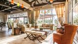 Comfort Suites Paradise Island Lobby