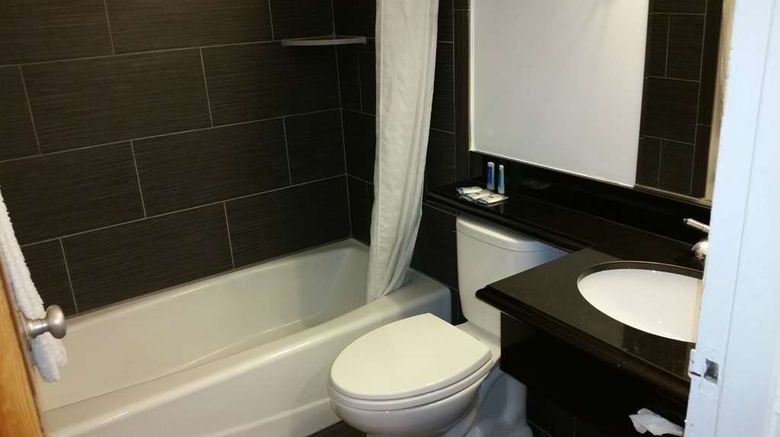 <b>Rodeway Inn Civic Center Room</b>. Images powered by <a href="https://iceportal.shijigroup.com/" title="IcePortal" target="_blank">IcePortal</a>.