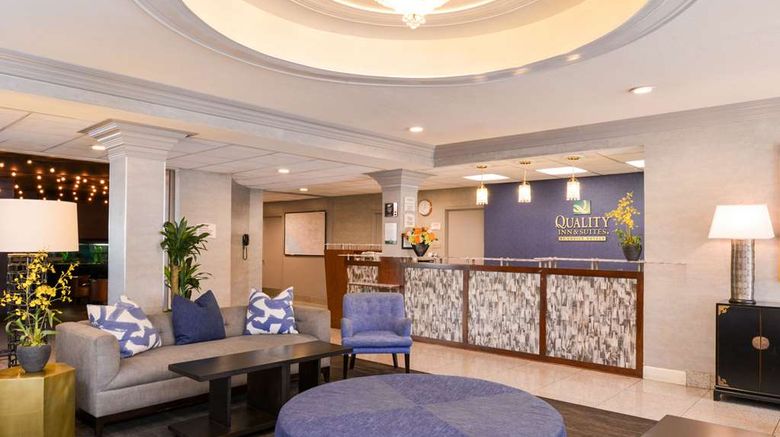 <b>Quality Inn & Suites Montebello Lobby</b>. Images powered by <a href="https://iceportal.shijigroup.com/" title="IcePortal" target="_blank">IcePortal</a>.