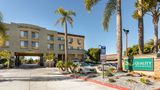 Quality Inn & Suites Huntington Beach Exterior