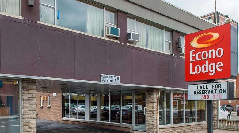 Econo Lodge Downtown Ottawa Exterior. Images powered by <a href="https://iceportal.shijigroup.com" target="_blank" rel="noopener">Ice Portal</a>.
