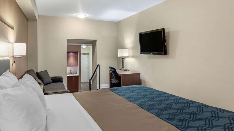 <b>Econo Lodge Inn & Suites Room</b>. Images powered by <a href="https://iceportal.shijigroup.com/" title="IcePortal" target="_blank">IcePortal</a>.
