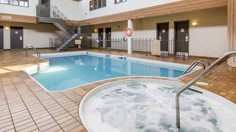 <b>Quality Inn Medicine Hat Pool</b>. Images powered by <a href="https://iceportal.shijigroup.com/" title="IcePortal" target="_blank">IcePortal</a>.