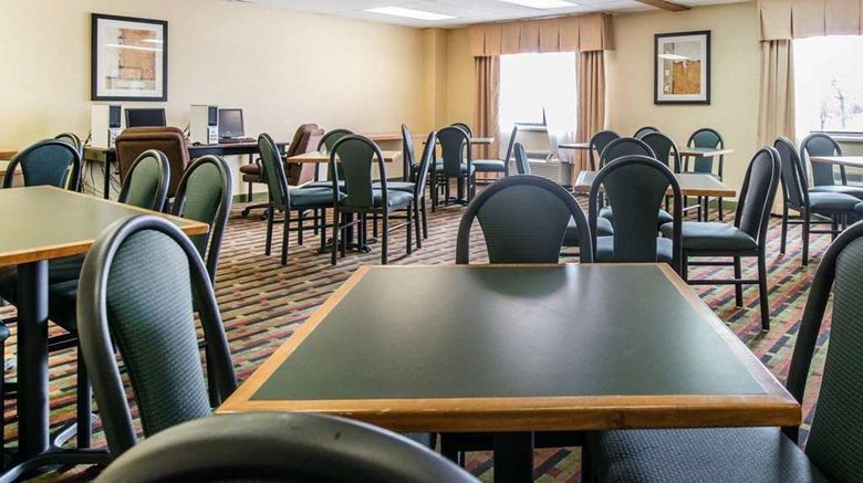 <b>Quality Inn Colorado Springs Airport Restaurant</b>. Images powered by <a href="https://iceportal.shijigroup.com/" title="IcePortal" target="_blank">IcePortal</a>.