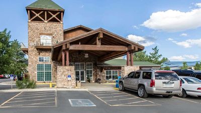 Quality Inn & Suites Summit County