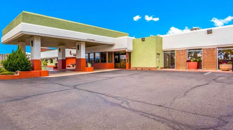 <b>Clarion Inn Grand Junction Exterior</b>. Images powered by <a href="https://iceportal.shijigroup.com/" title="IcePortal" target="_blank">IcePortal</a>.