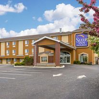 Sleep Inn & Suites Hotel in Niantic, CT